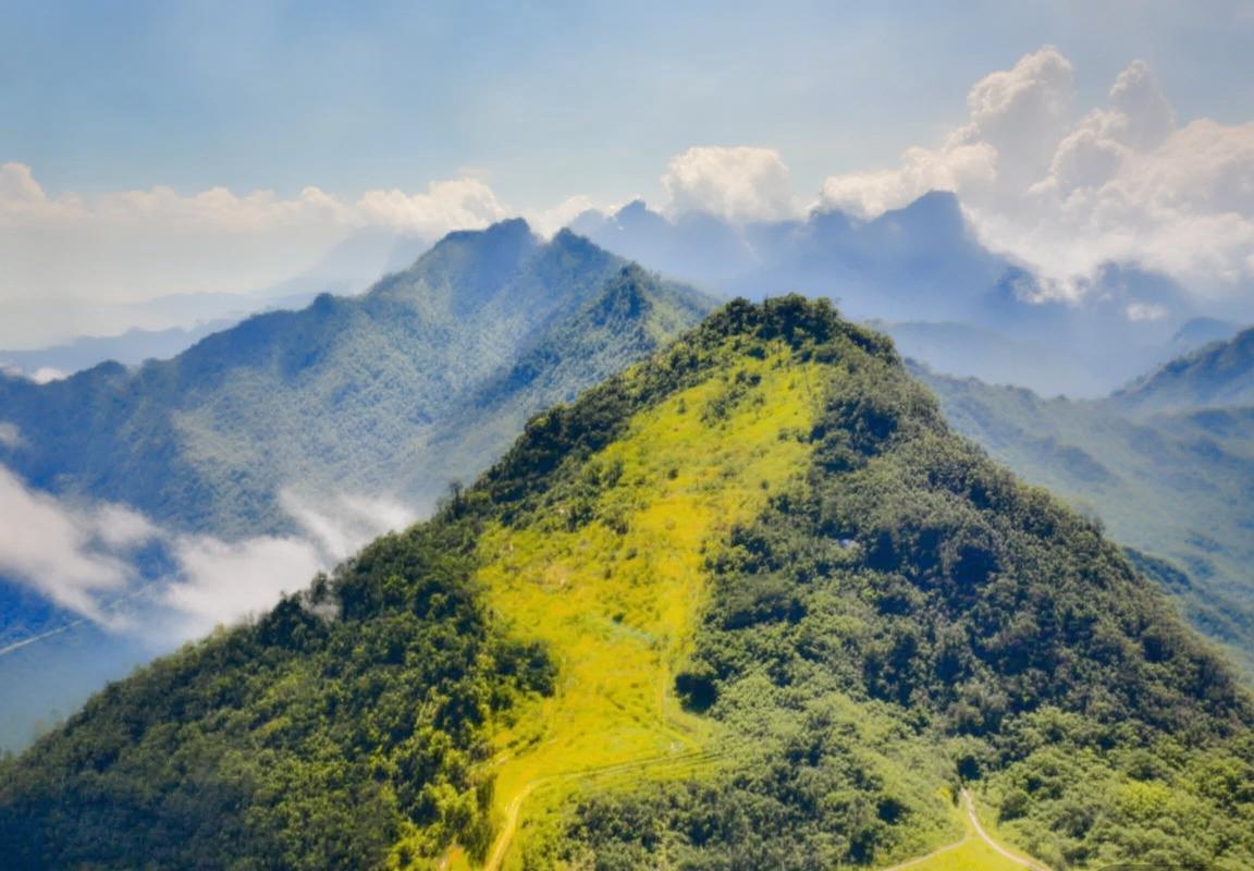 科技与人性的较量：光荣与喷期机的反思